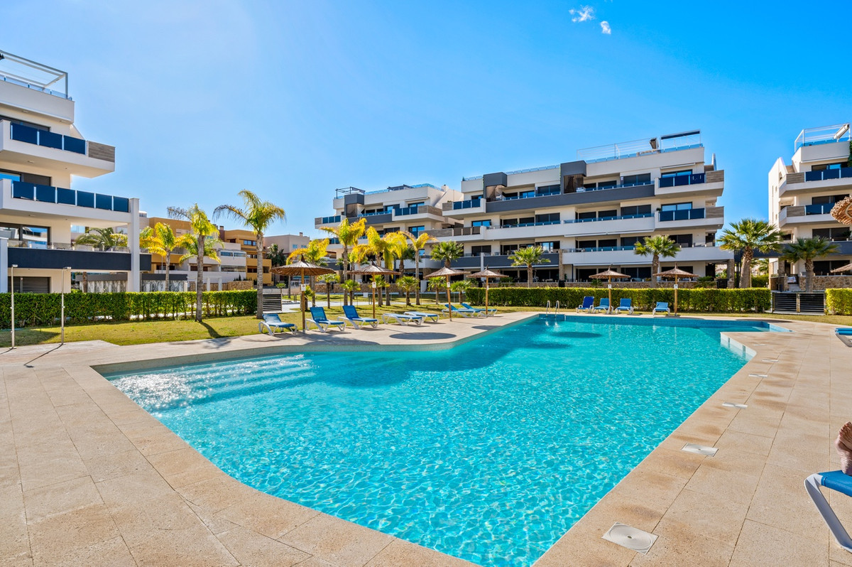 For sale - 3 Bedroom 2 Bathroom Apartment - Ground Floor Apartment in Orihuela - Playa Flamenca  - Alicante