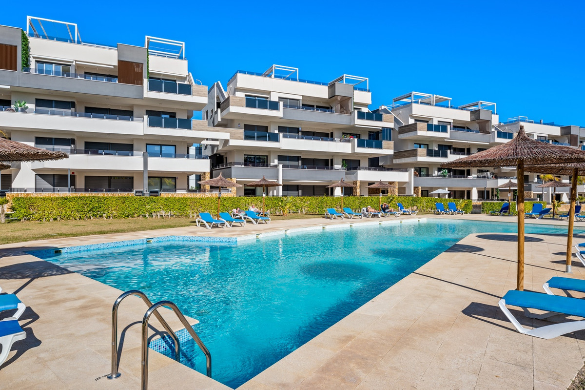 For sale - 3 Bedroom 2 Bathroom Apartment - Ground Floor Apartment in Orihuela - Playa Flamenca  - Alicante