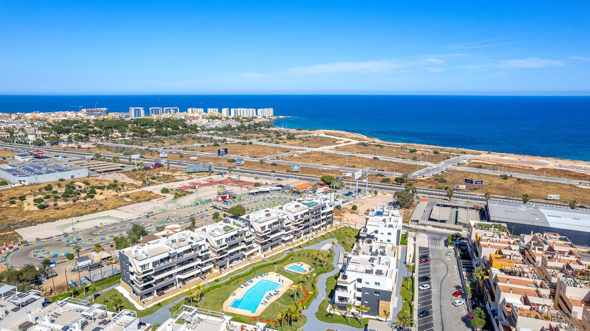 For sale - 3 Bedroom 2 Bathroom Apartment - Ground Floor Apartment in Orihuela - Playa Flamenca  - Alicante