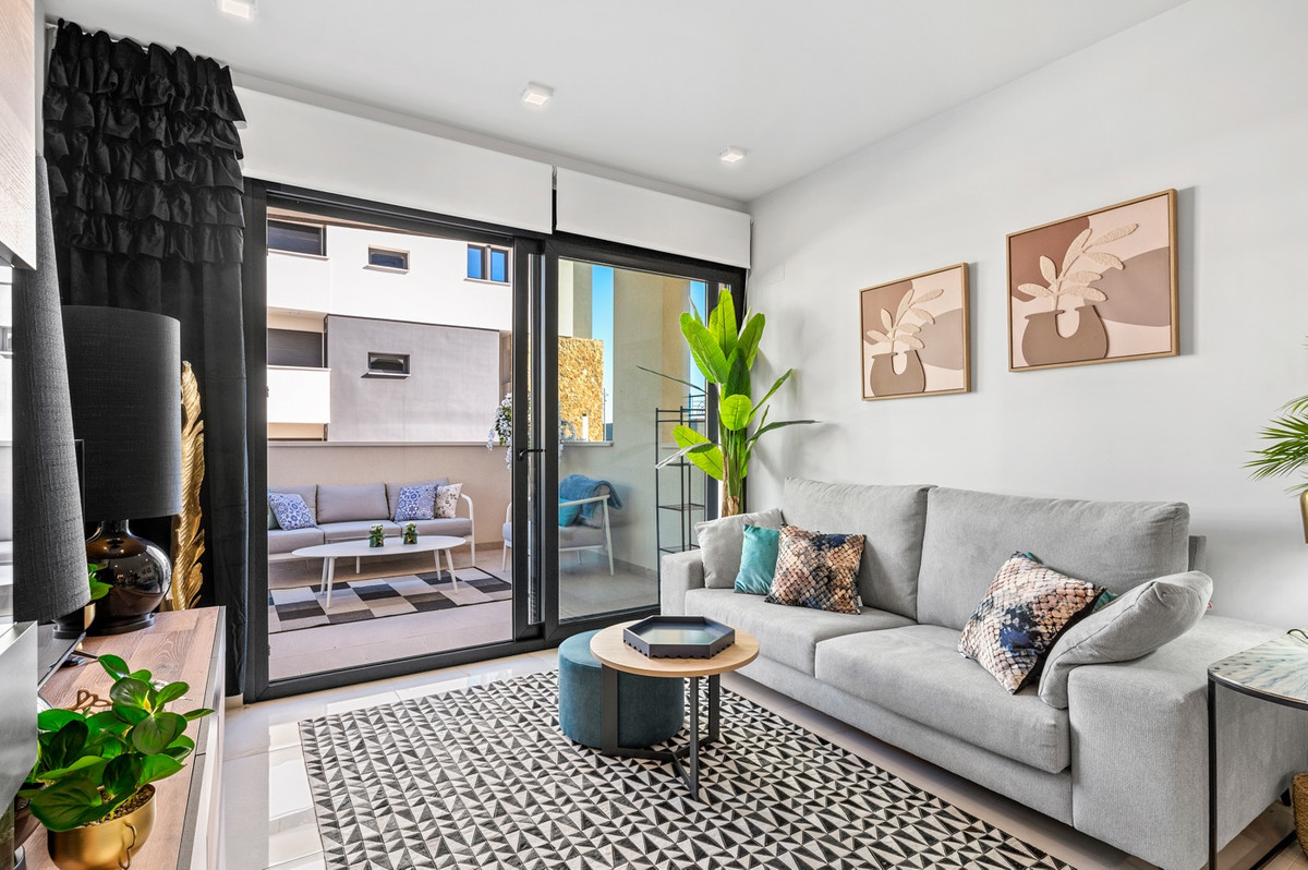 For sale - 3 Bedroom 2 Bathroom Apartment - Ground Floor Apartment in Orihuela - Playa Flamenca  - Alicante