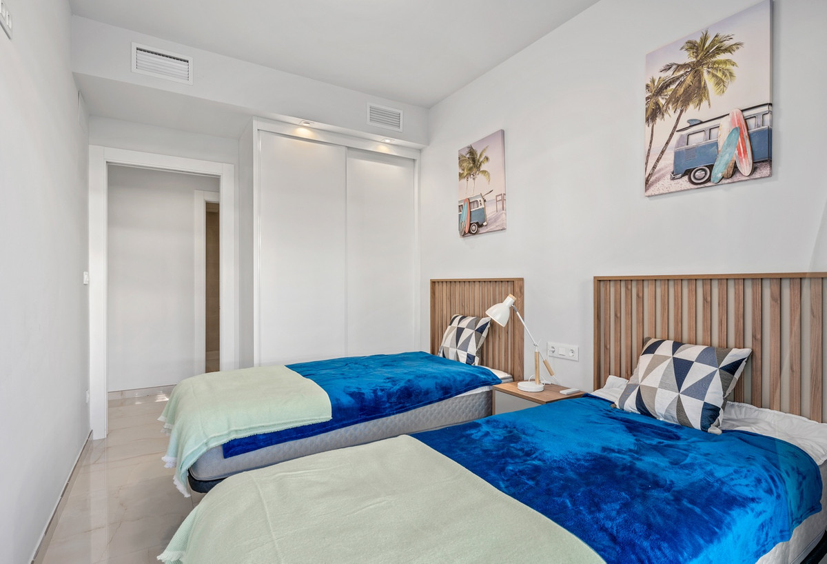 For sale - 3 Bedroom 2 Bathroom Apartment - Ground Floor Apartment in Orihuela - Playa Flamenca  - Alicante