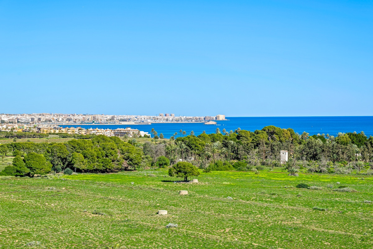 For sale - 2 Bedroom 1 Bathroom Apartment - Penthouse in Orihuela - Punta Prima  - Alicante