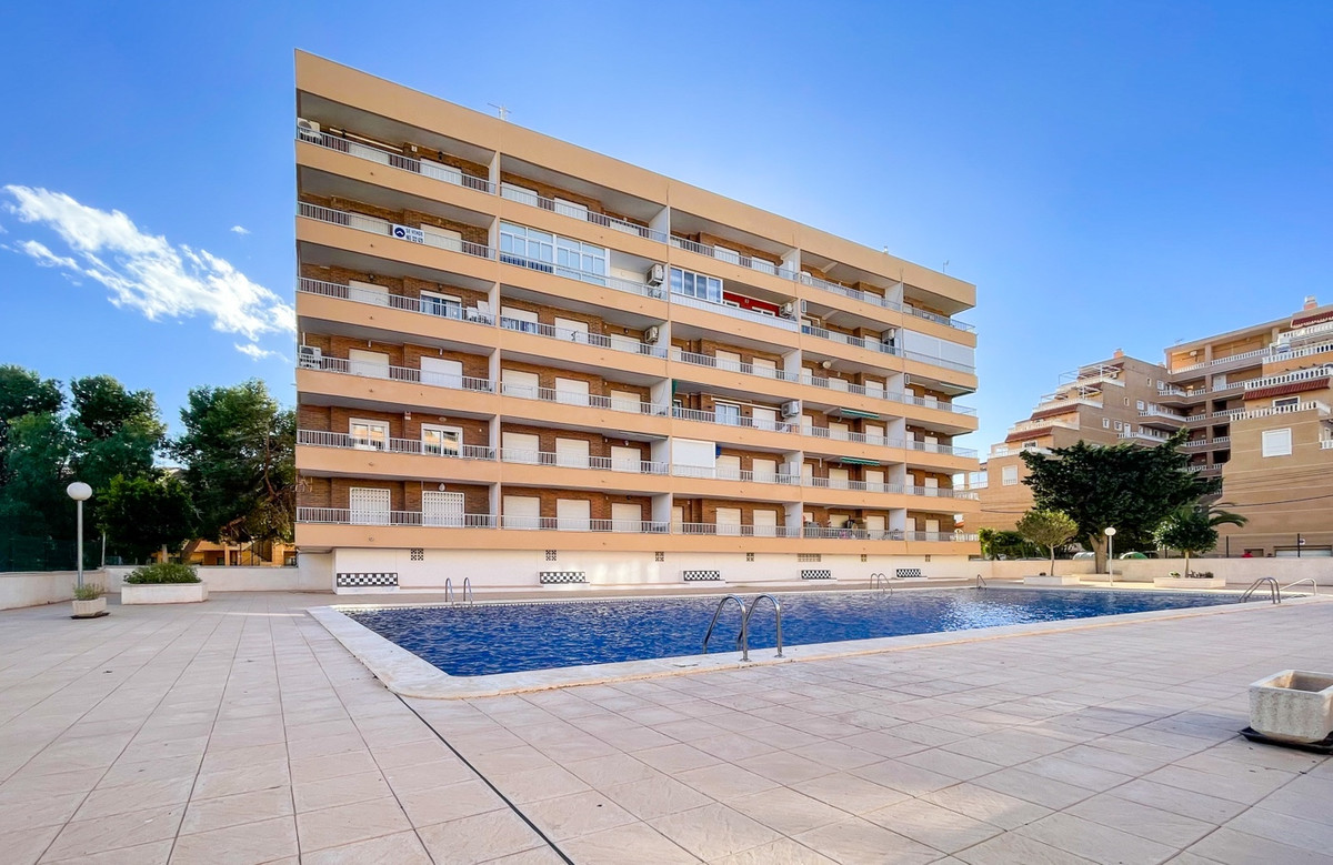 For sale - 2 Bedroom 1 Bathroom Apartment - Penthouse in Orihuela - Punta Prima  - Alicante