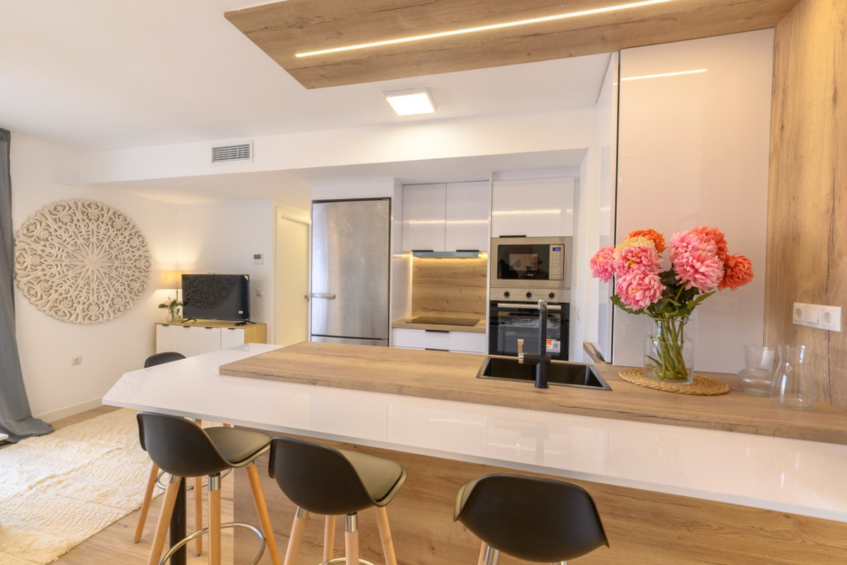 For sale - 3 Bedroom 2 Bathroom Apartment - Middle Floor Apartment in Orihuela - Punta Prima  - Alicante