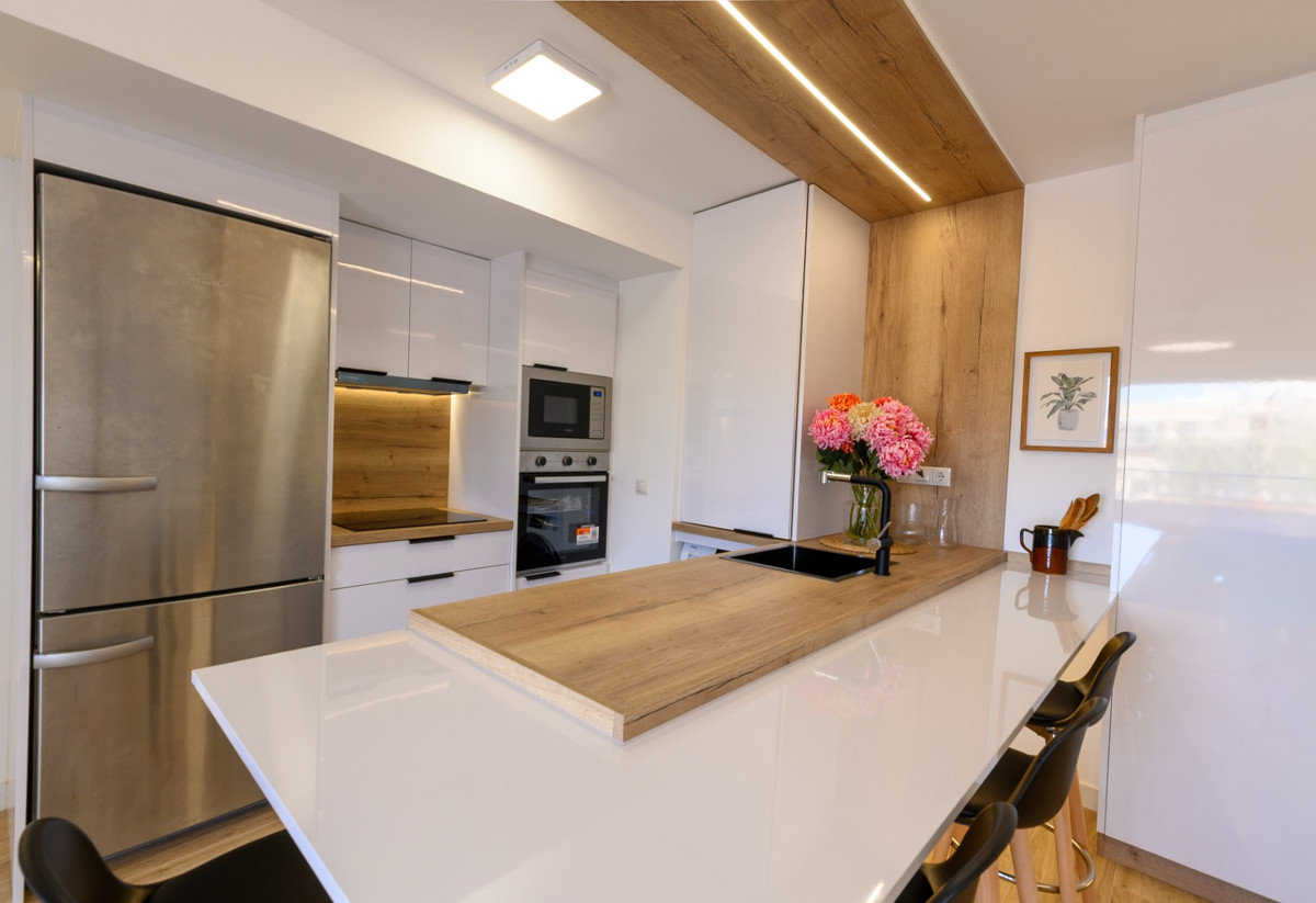 For sale - 3 Bedroom 2 Bathroom Apartment - Middle Floor Apartment in Orihuela - Punta Prima  - Alicante