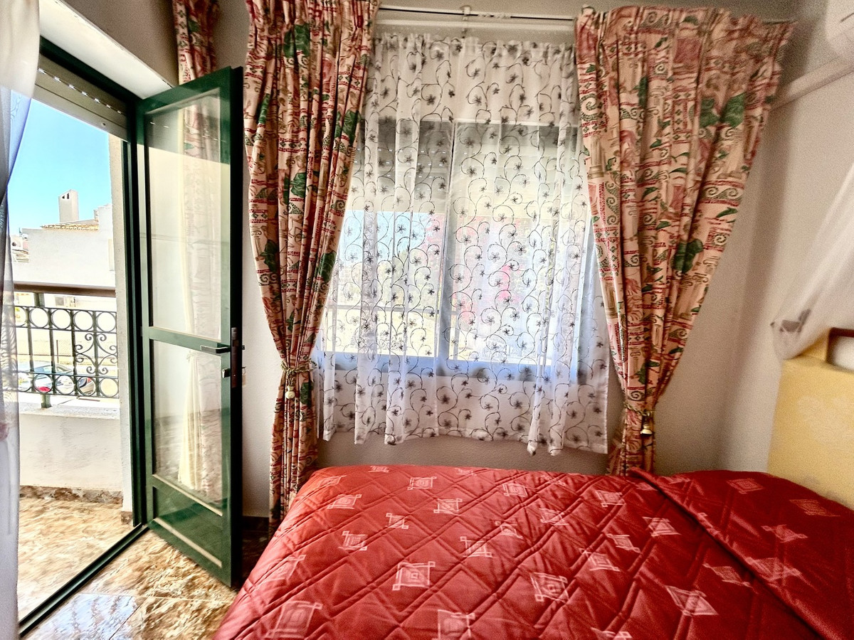 For sale - 3 Bedroom 2 Bathroom House - Townhouse in Orihuela - La Zenia  - Alicante