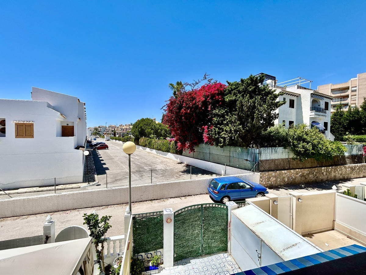 For sale - 3 Bedroom 2 Bathroom House - Townhouse in Orihuela - La Zenia  - Alicante