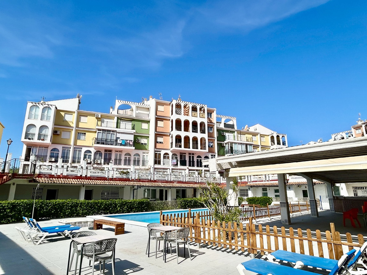 For sale - 1 Bedroom 1 Bathroom Apartment - Middle Floor Apartment in Torrevieja - Torrevieja Centro  - Alicante
