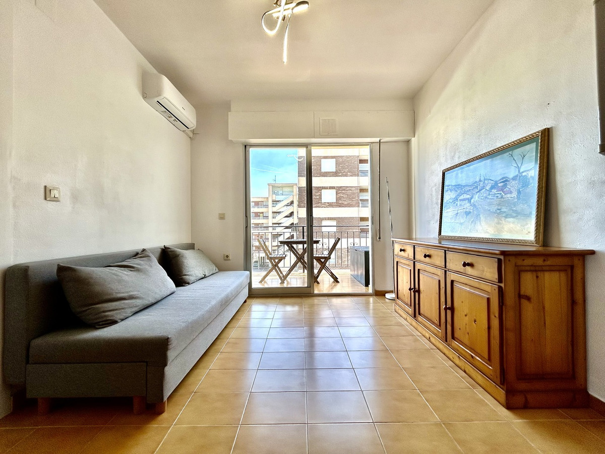 For sale - 1 Bedroom 1 Bathroom Apartment - Middle Floor Apartment in Torrevieja - Torrevieja Centro  - Alicante