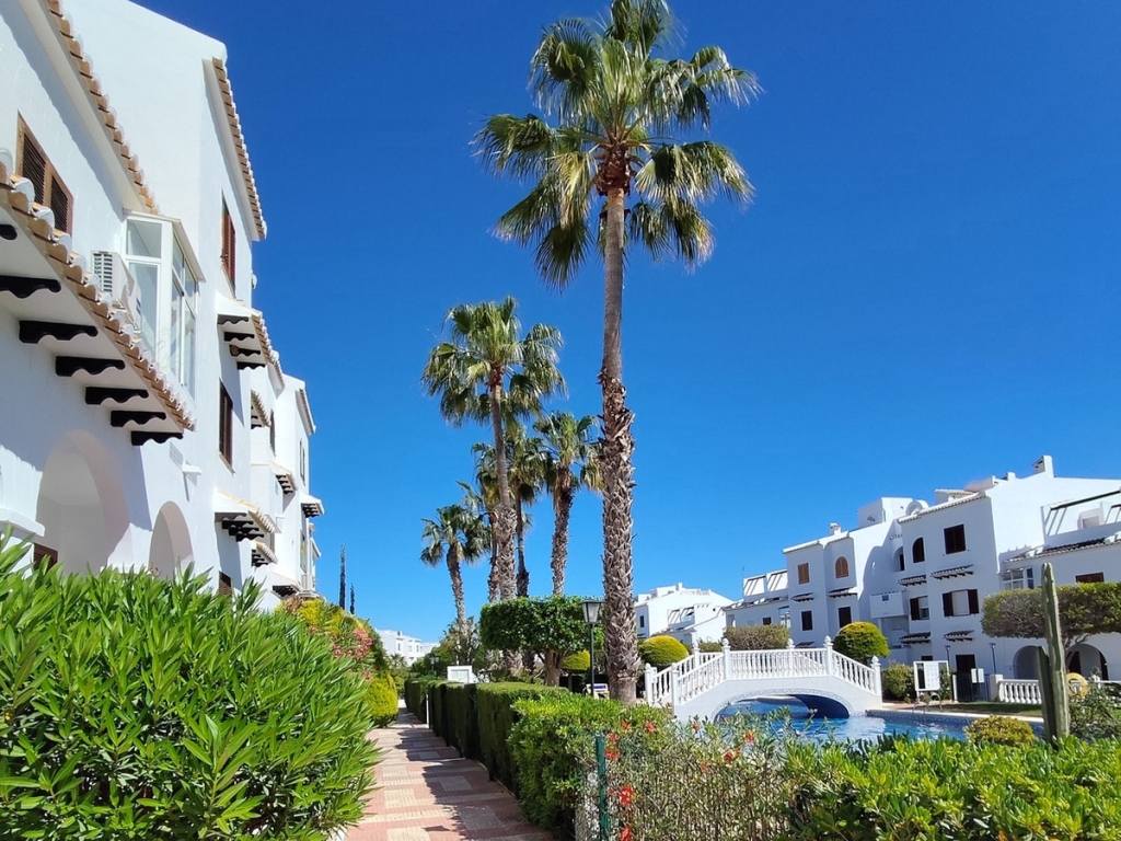 2 Bedroom 2 Bathroom House - Bungalow in Rojales