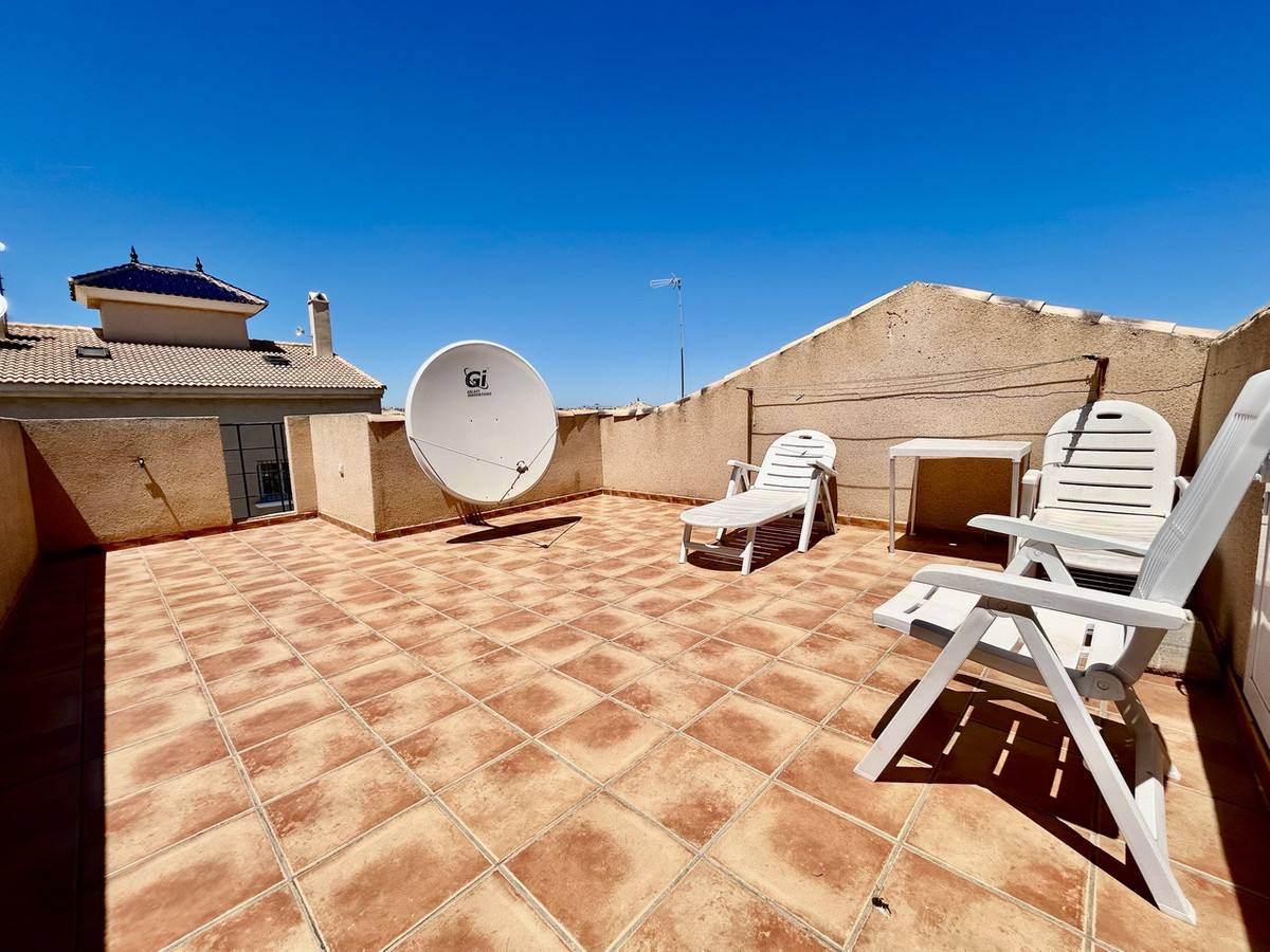 For sale - 2 Bedroom 1 Bathroom Penthouse in La Zenia  - La Zenia  - Alicante