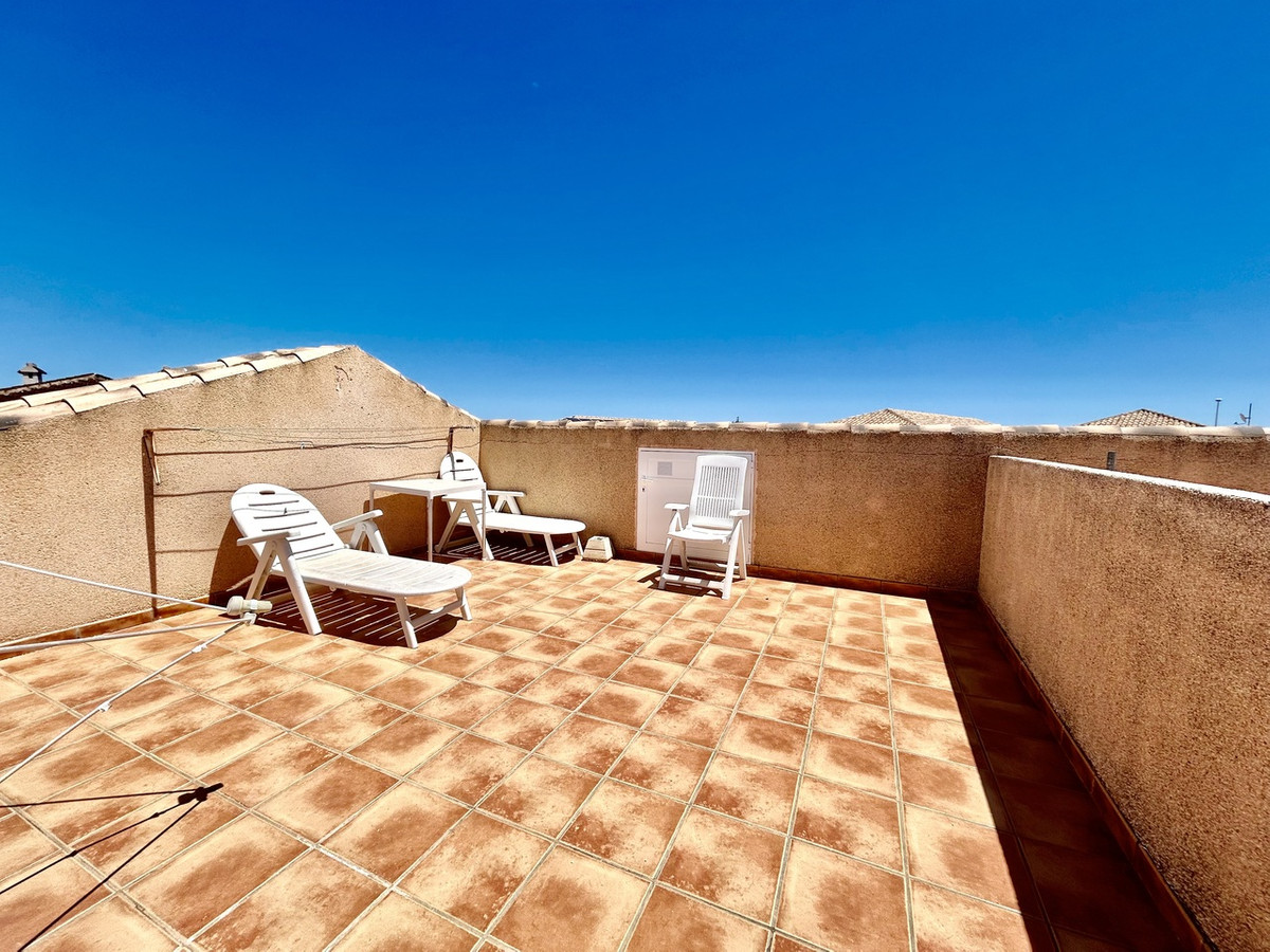 For sale - 2 Bedroom 1 Bathroom Penthouse in La Zenia  - La Zenia  - Alicante