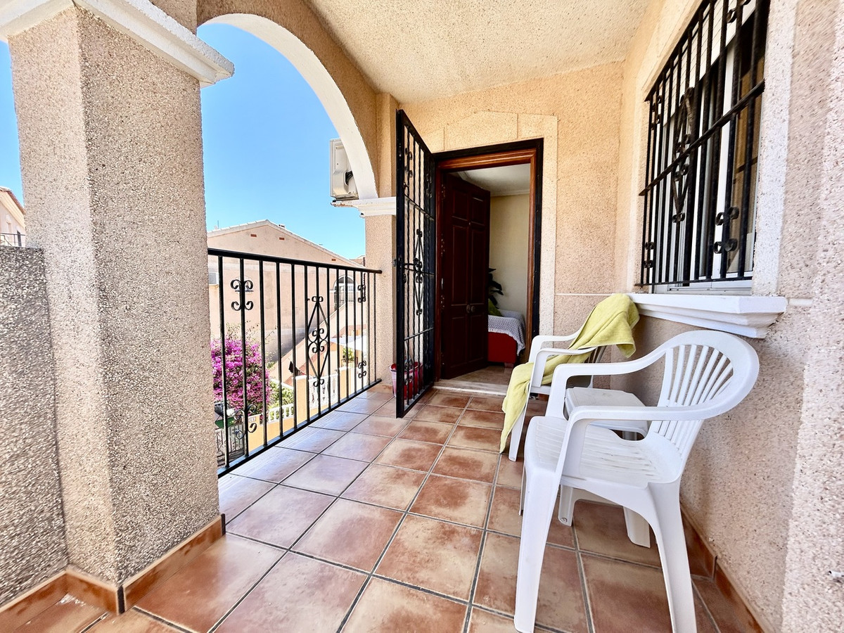 For sale - 2 Bedroom 1 Bathroom Penthouse in La Zenia  - La Zenia  - Alicante