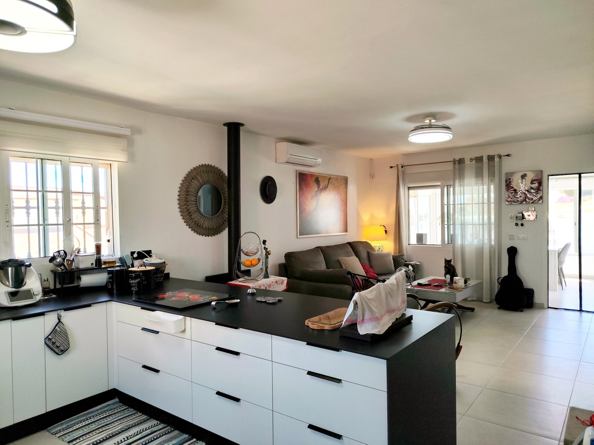 For sale - 3 Bedroom 2 Bathroom House - Detached Villa in Orihuela - Torremendo  - Alicante
