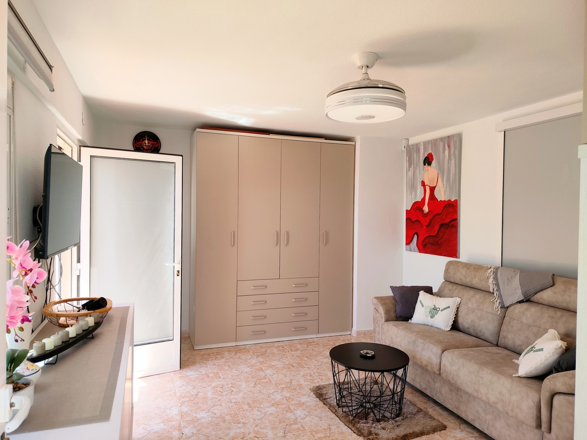 For sale - 3 Bedroom 2 Bathroom House - Detached Villa in Orihuela - Torremendo  - Alicante