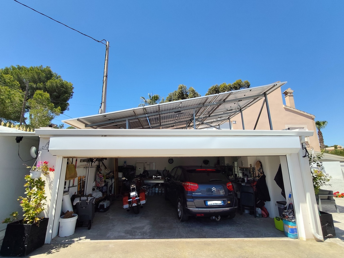 For sale - 3 Bedroom 2 Bathroom House - Detached Villa in Orihuela - Torremendo  - Alicante
