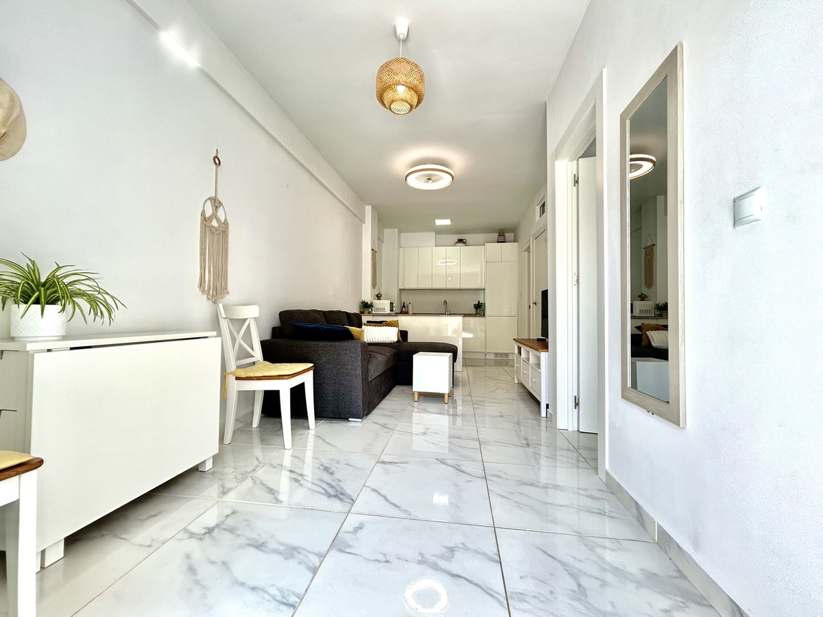 For sale - 2 Bedroom 1 Bathroom Apartment in La Zenia  - La Zenia  - Alicante