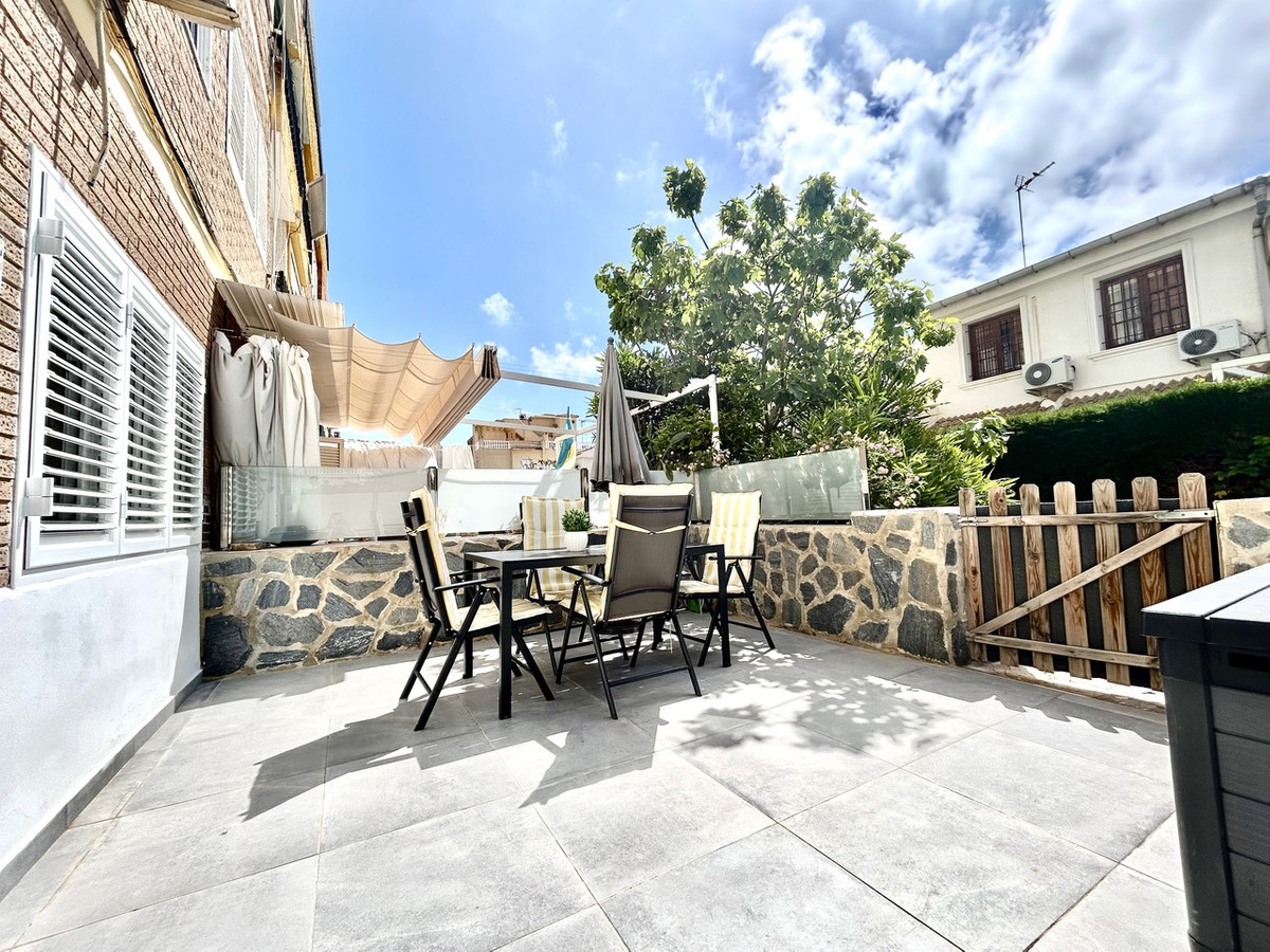 For sale - 2 Bedroom 1 Bathroom Apartment in La Zenia  - La Zenia  - Alicante