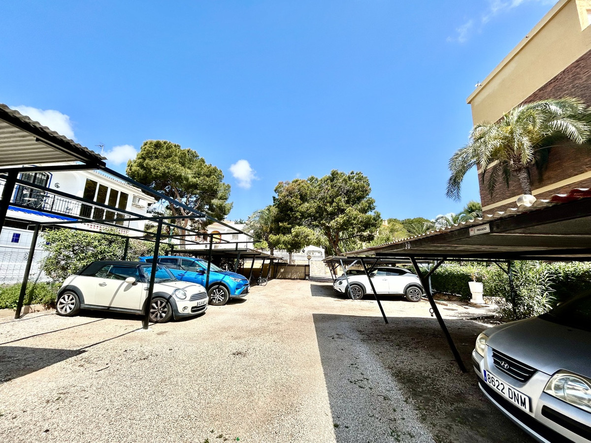 For sale - 2 Bedroom 1 Bathroom Apartment in La Zenia  - La Zenia  - Alicante
