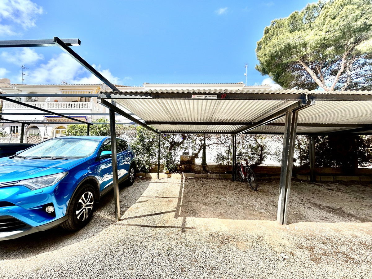 For sale - 2 Bedroom 1 Bathroom Apartment in La Zenia  - La Zenia  - Alicante