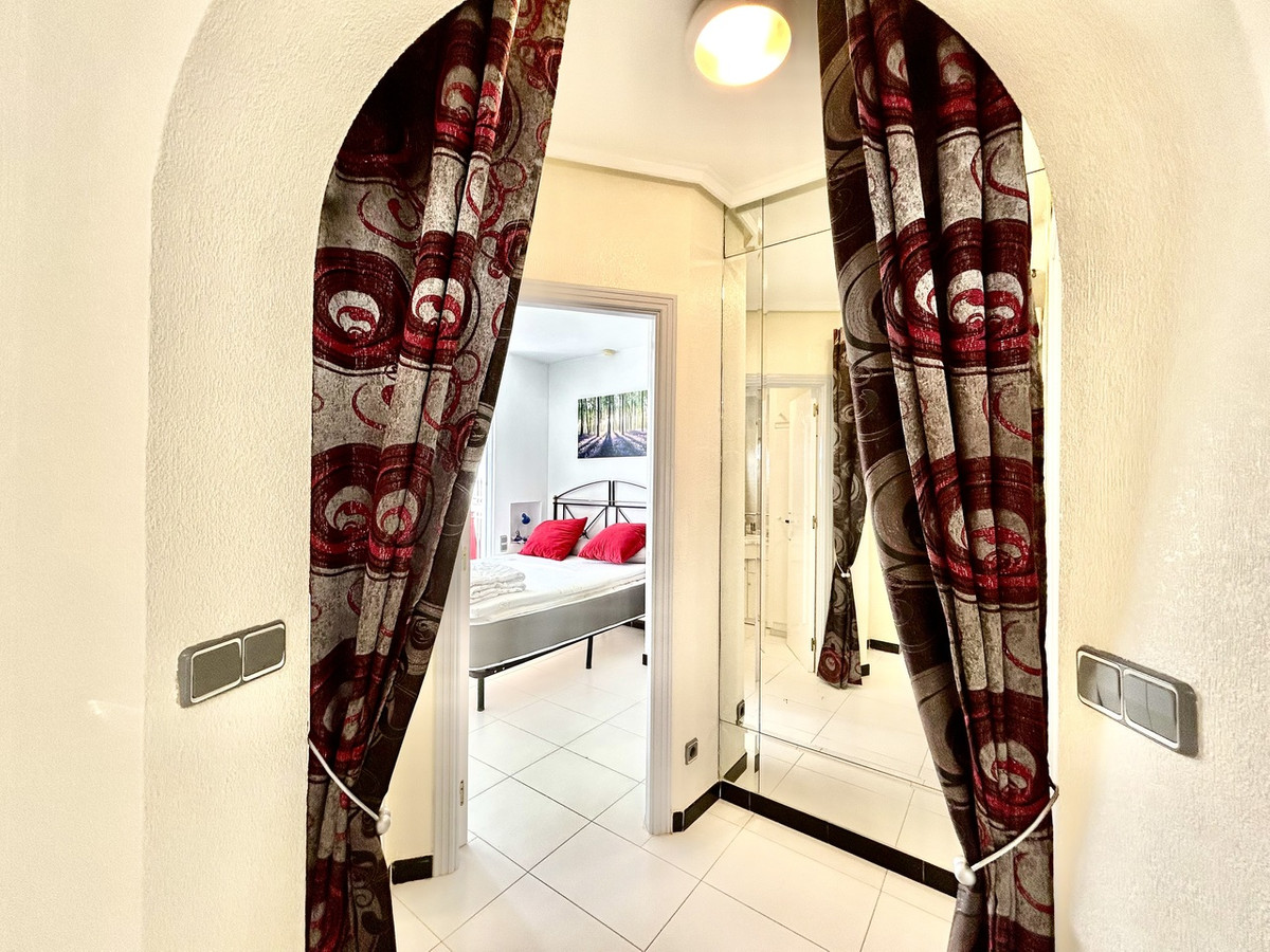 For sale - 2 Bedroom 1 Bathroom Apartment - Middle Floor Apartment in Orihuela - Los Altos  - Alicante