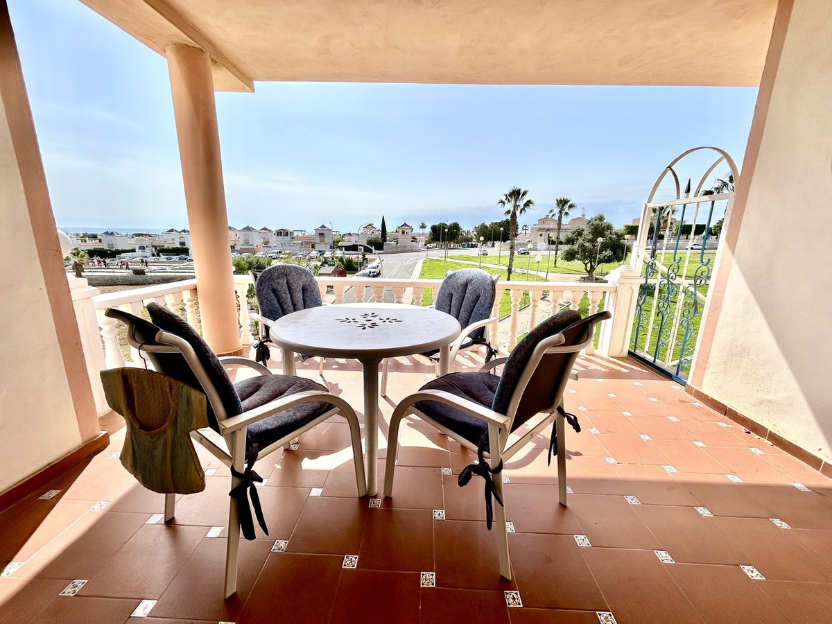 For sale - 2 Bedroom 1 Bathroom Apartment - Middle Floor Apartment in Orihuela - Los Altos  - Alicante