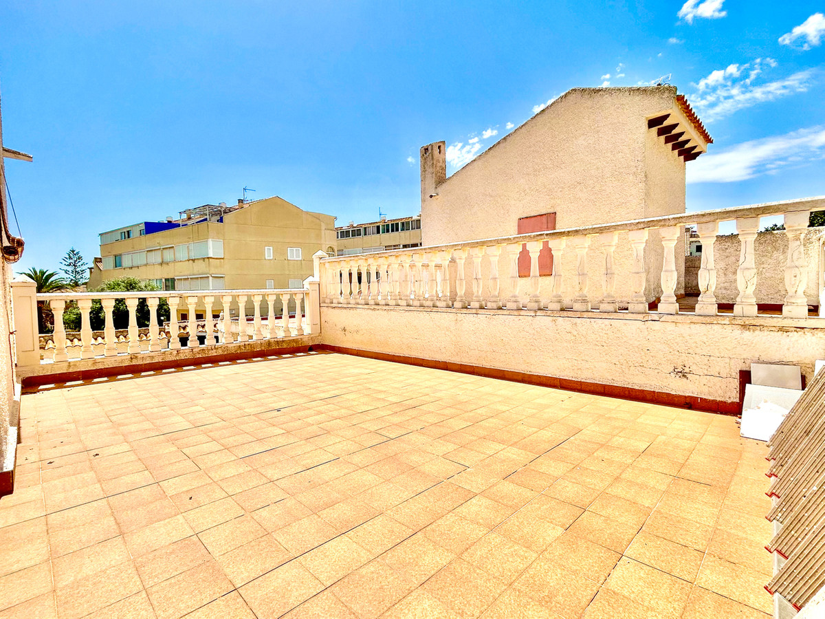 For sale - 3 Bedroom 2 Bathroom House - Detached Villa in Orihuela - La Zenia  - Alicante