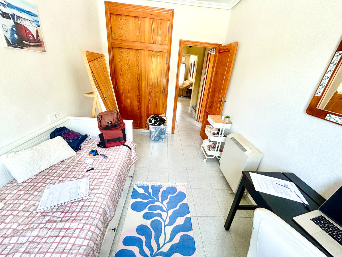 For sale - 3 Bedroom 2 Bathroom House - Detached Villa in Orihuela - La Zenia  - Alicante