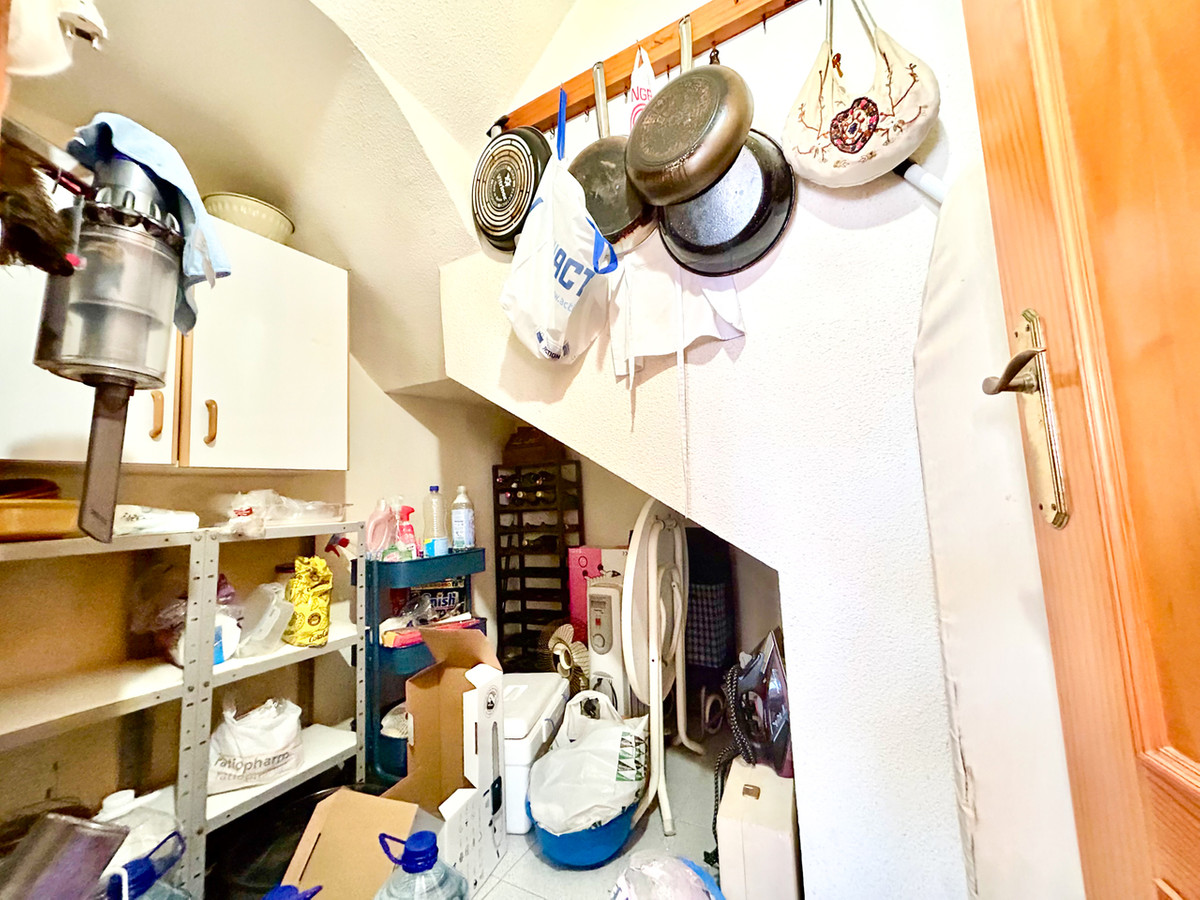 For sale - 3 Bedroom 2 Bathroom House - Detached Villa in Orihuela - La Zenia  - Alicante