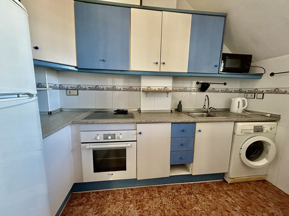 For sale - 2 Bedroom 1 Bathroom Top Floor Apartment in Los Altos  - Los Altos  - Alicante