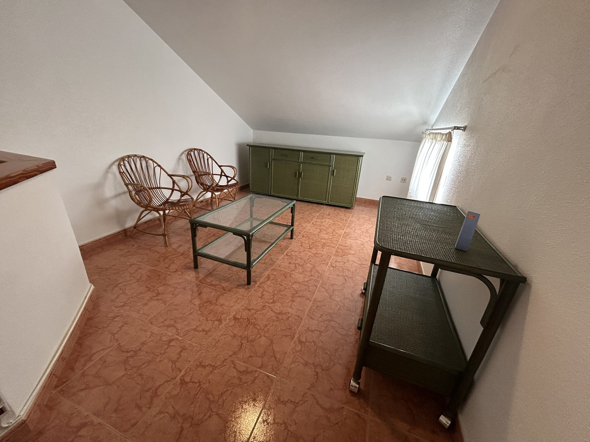 For sale - 4 Bedroom 2 Bathroom House - Townhouse in Pilar de la Horadada - Torre de la Horadada  - Alicante