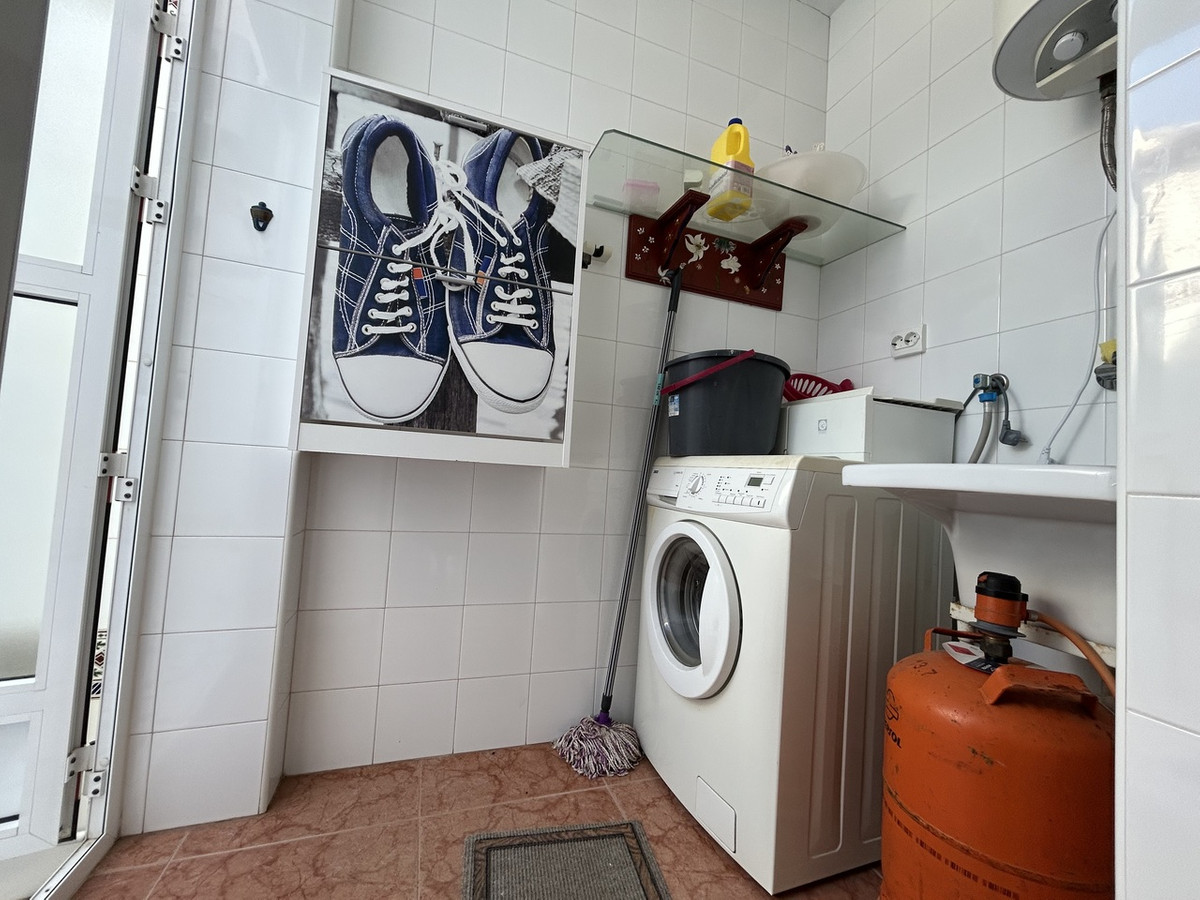 For sale - 4 Bedroom 2 Bathroom House - Townhouse in Pilar de la Horadada - Torre de la Horadada  - Alicante