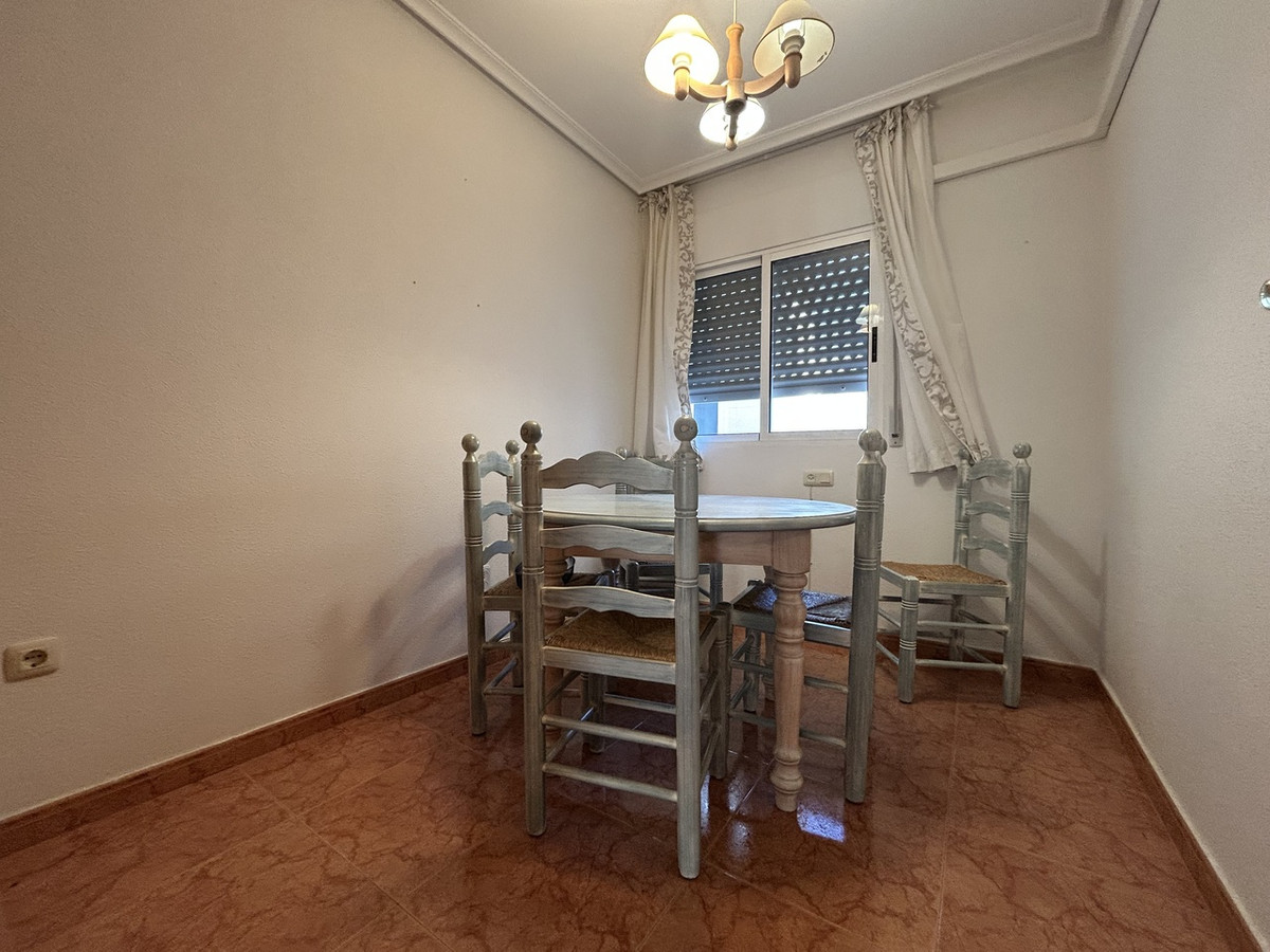 For sale - 4 Bedroom 2 Bathroom House - Townhouse in Pilar de la Horadada - Torre de la Horadada  - Alicante