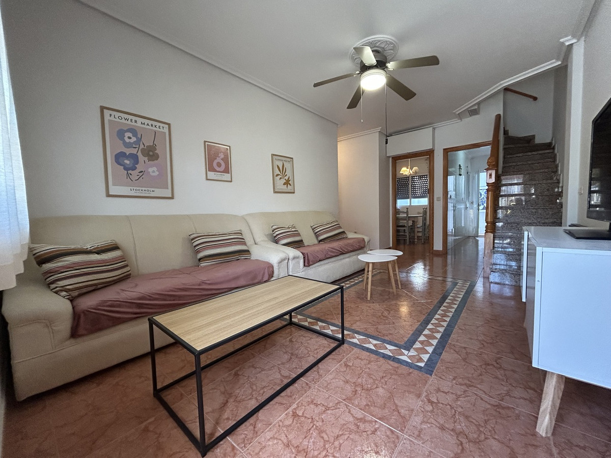 For sale - 4 Bedroom 2 Bathroom House - Townhouse in Pilar de la Horadada - Torre de la Horadada  - Alicante