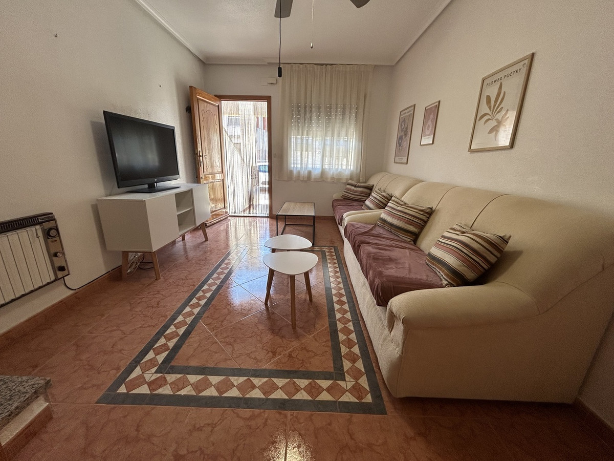 For sale - 4 Bedroom 2 Bathroom House - Townhouse in Pilar de la Horadada - Torre de la Horadada  - Alicante