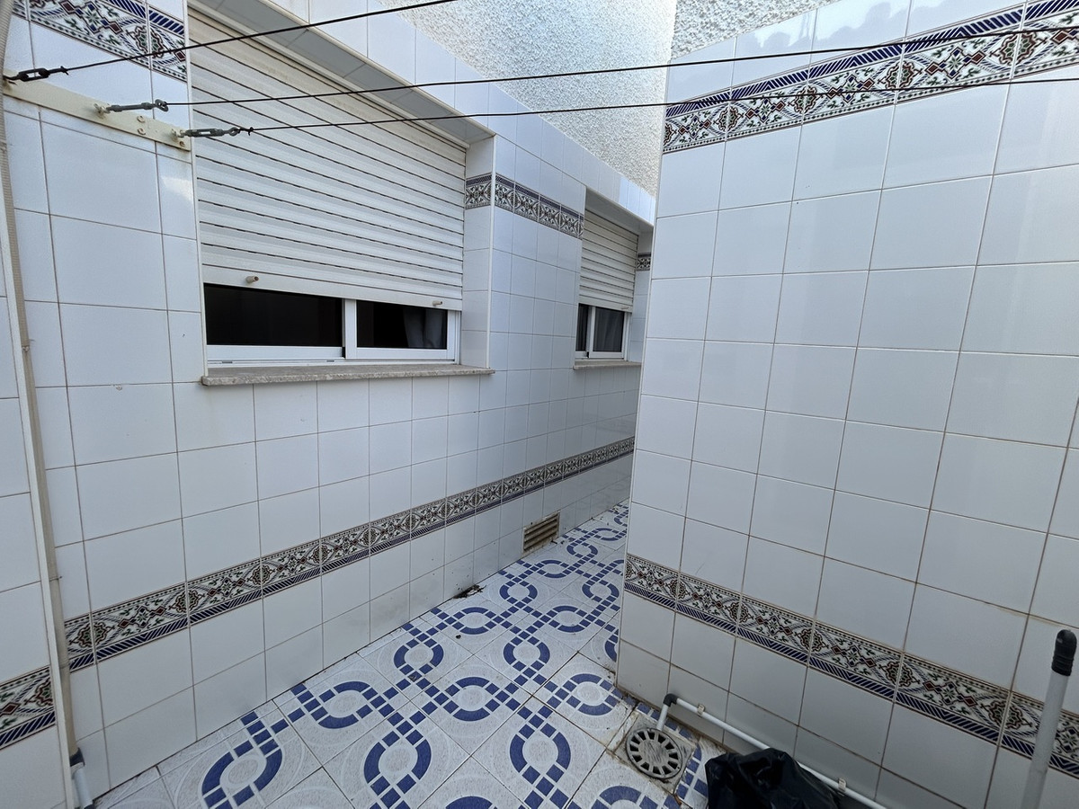 For sale - 4 Bedroom 2 Bathroom House - Townhouse in Pilar de la Horadada - Torre de la Horadada  - Alicante
