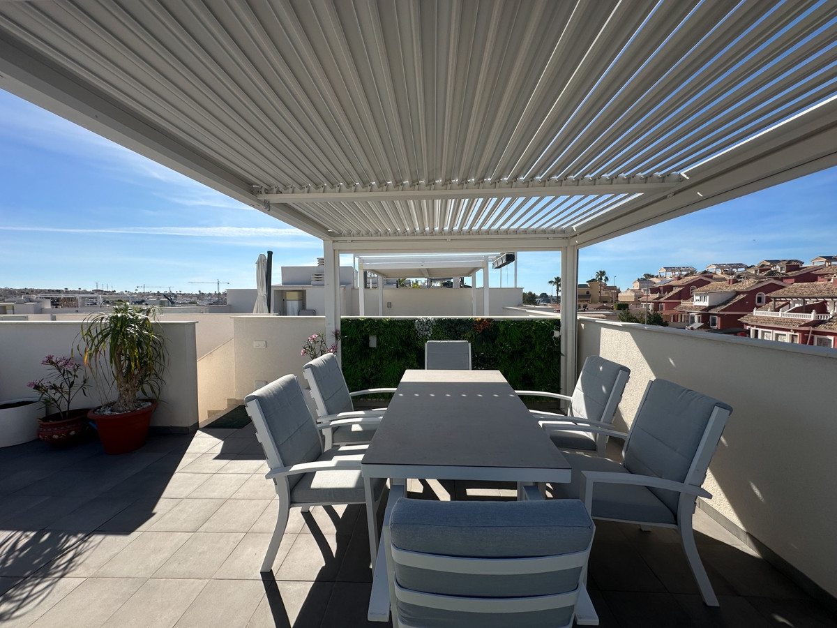 For sale - 2 Bedroom 2 Bathroom House - Bungalow in Orihuela - Villamartin  - Alicante