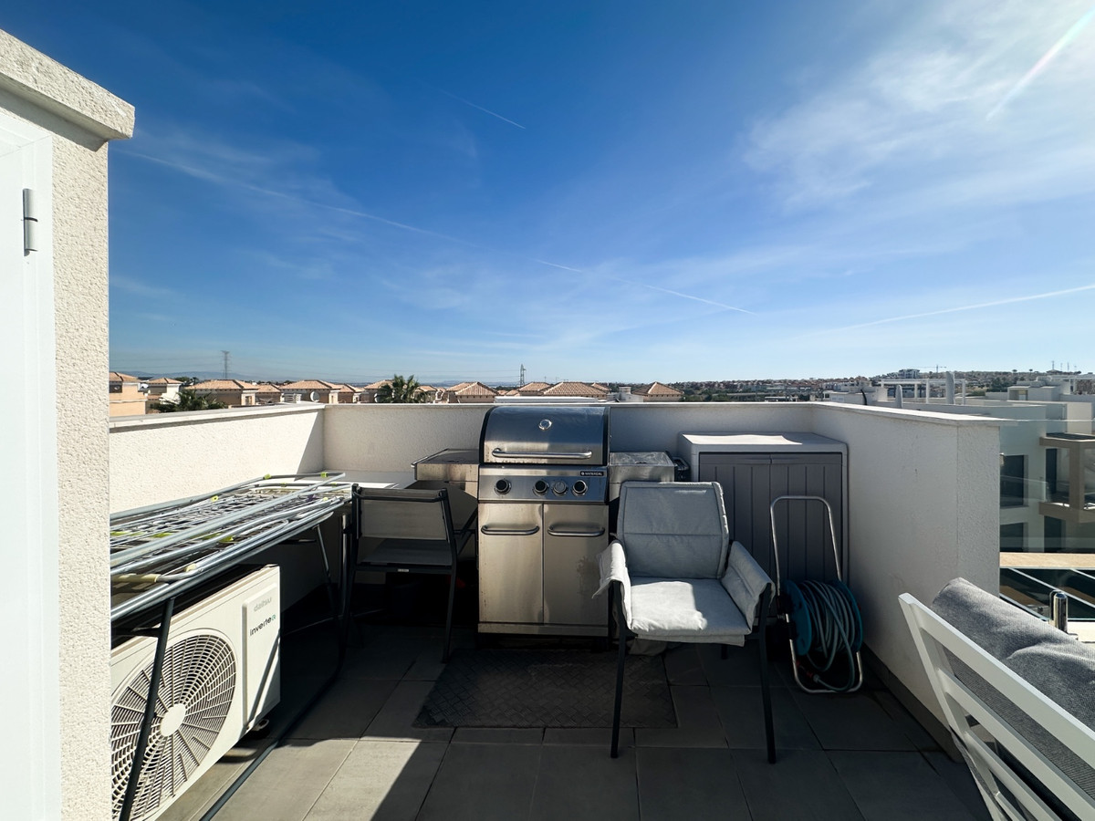 For sale - 2 Bedroom 2 Bathroom House - Bungalow in Orihuela - Villamartin  - Alicante
