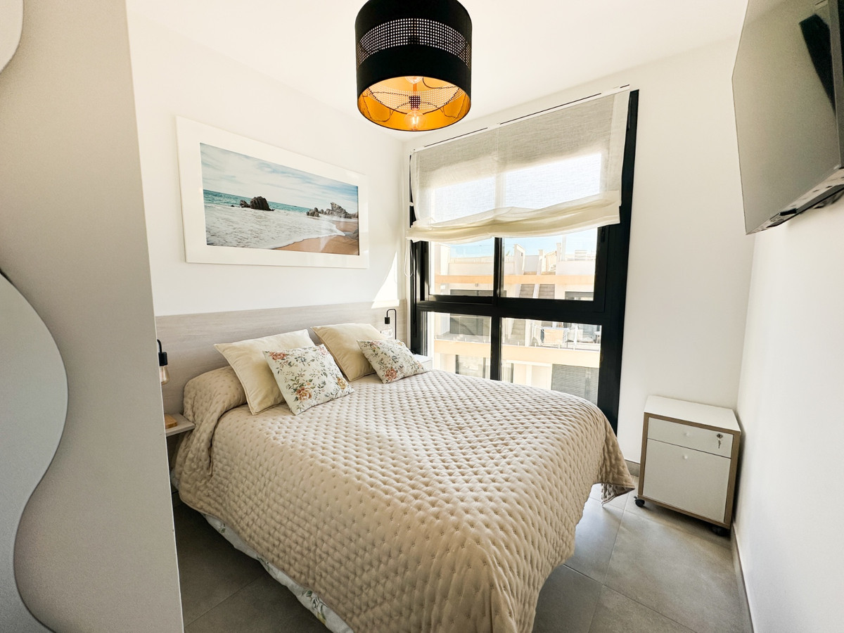 For sale - 2 Bedroom 2 Bathroom House - Bungalow in Orihuela - Villamartin  - Alicante