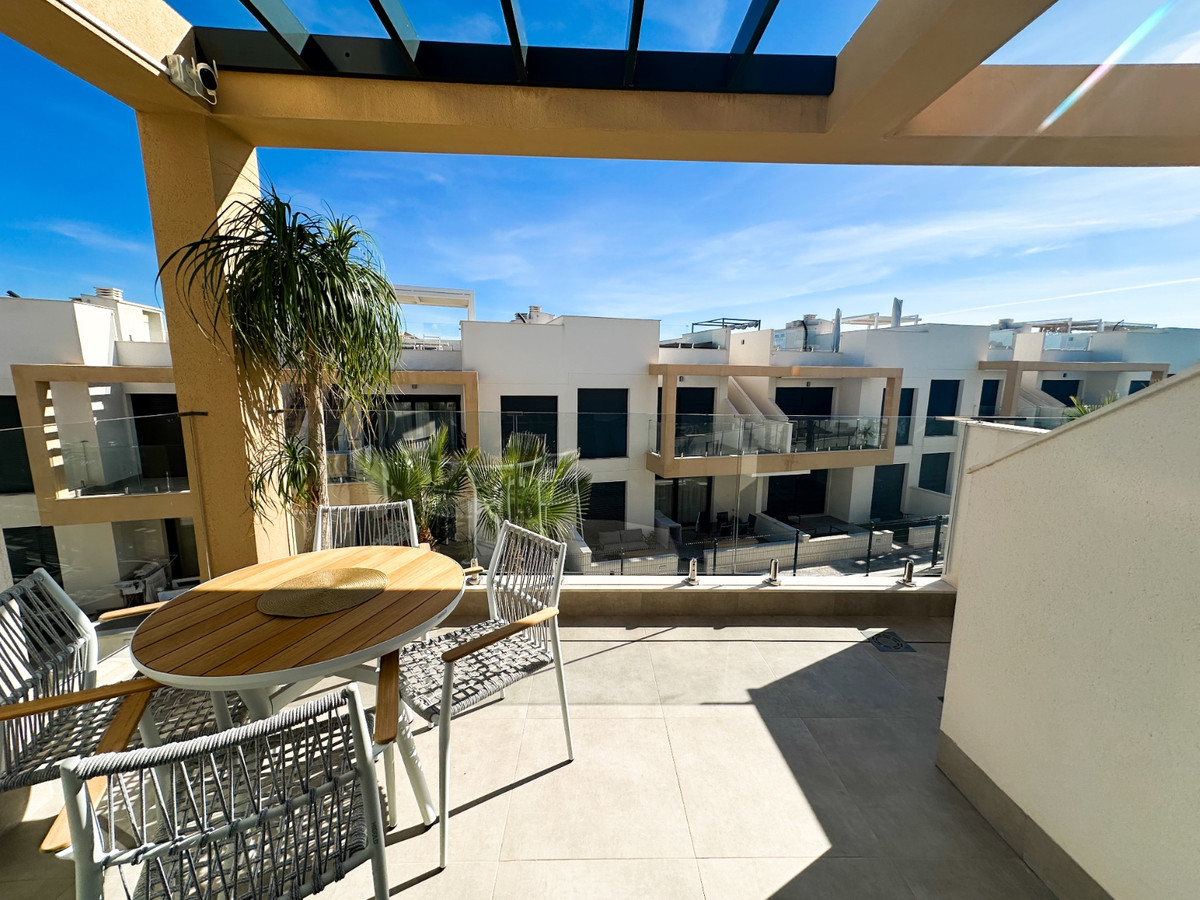 For sale - 2 Bedroom 2 Bathroom House - Bungalow in Orihuela - Villamartin  - Alicante