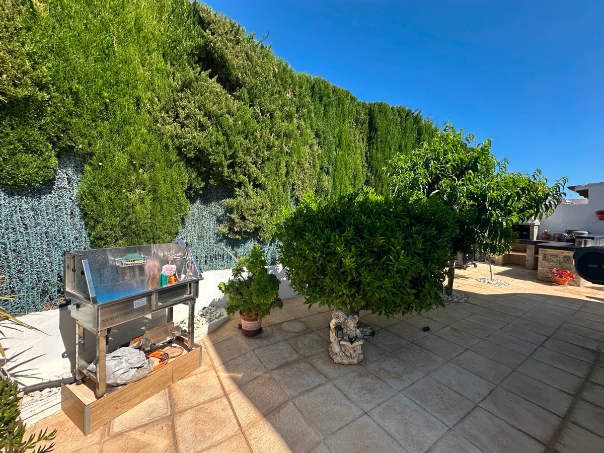 For sale - 2 Bedroom 2 Bathroom House - Townhouse in Torrevieja - Torrevieja Centro  - Alicante