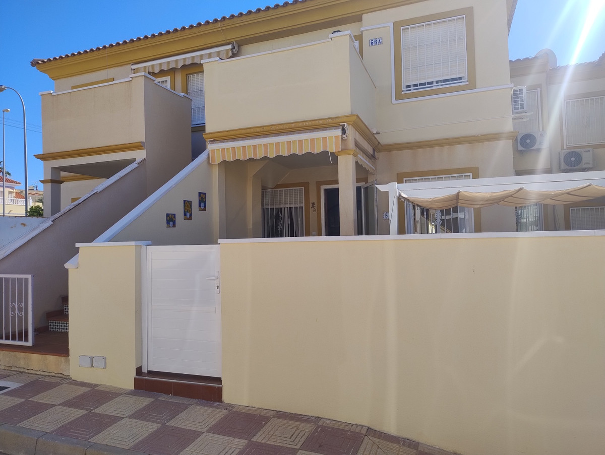 For sale - 2 Bedroom 1 Bathroom House - Bungalow in Orihuela - Orihuela Costa  - Alicante