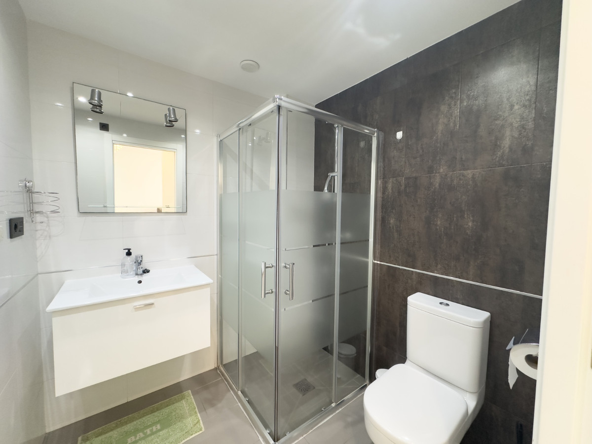For sale - 2 Bedroom 2 Bathroom Penthouse in La Zenia - La Zenia  - Alicante