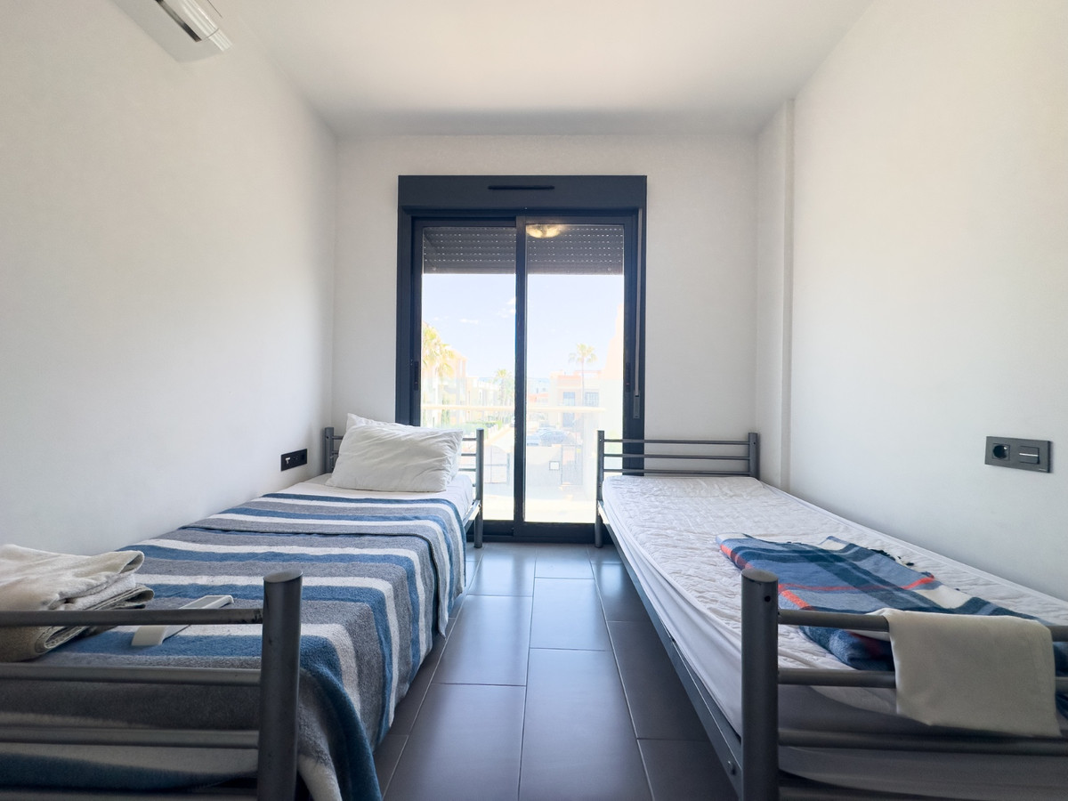 For sale - 2 Bedroom 2 Bathroom Penthouse in La Zenia  - La Zenia  - Alicante