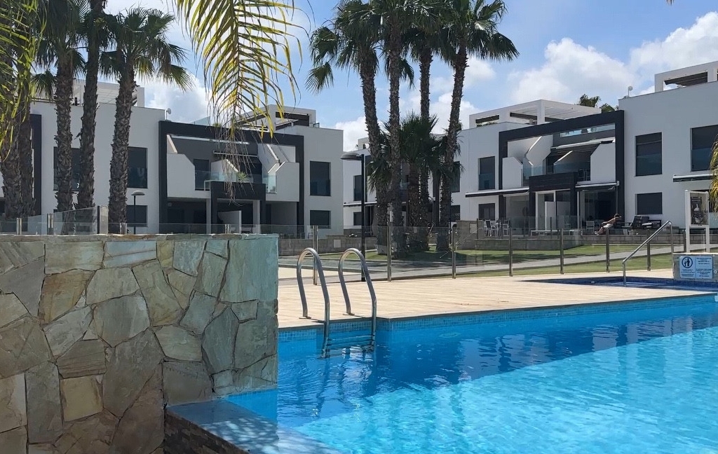 2 Bedroom 2 Bathroom Penthouse in La Zenia 