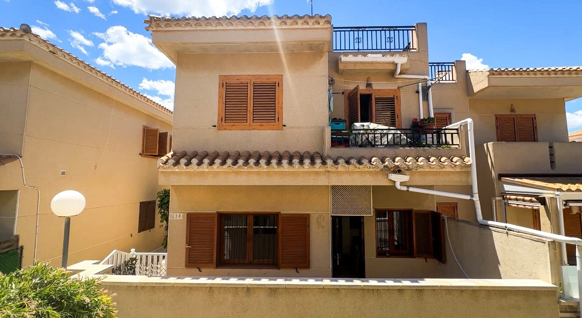 For sale - 2 Bedroom 1 Bathroom House - Bungalow in Orihuela - Playa Flamenca  - Alicante