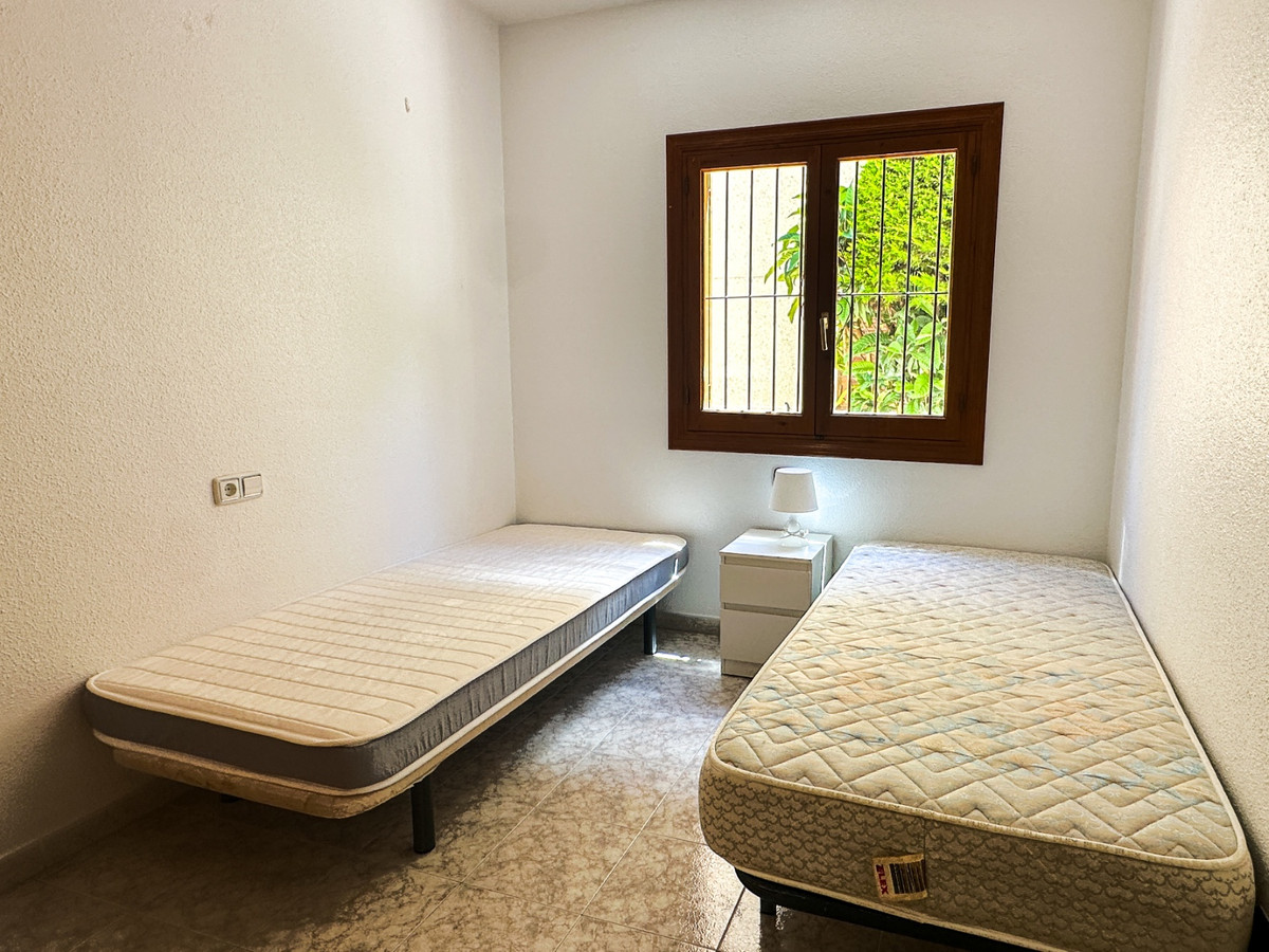 For sale - 2 Bedroom 1 Bathroom House - Bungalow in Orihuela - Playa Flamenca  - Alicante