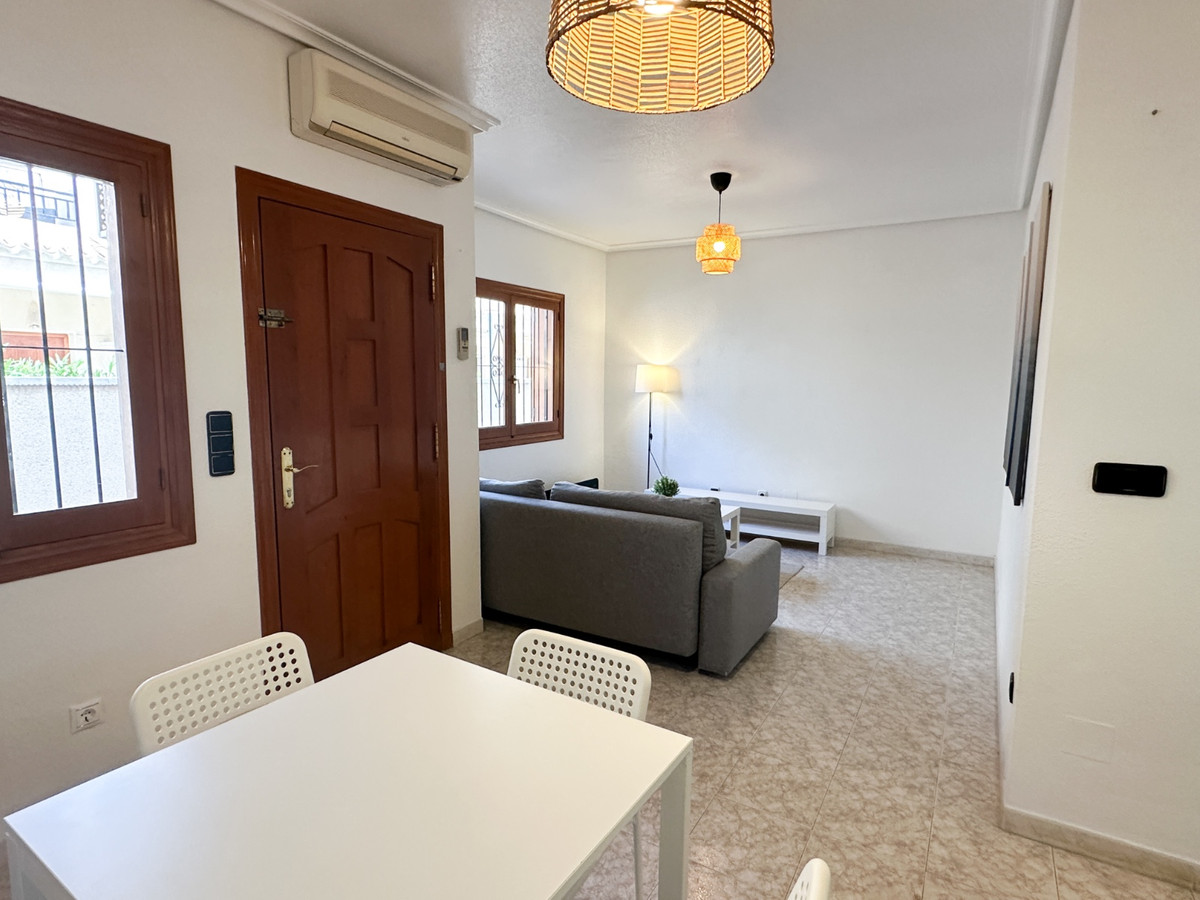 For sale - 2 Bedroom 1 Bathroom House - Bungalow in Orihuela - Playa Flamenca  - Alicante