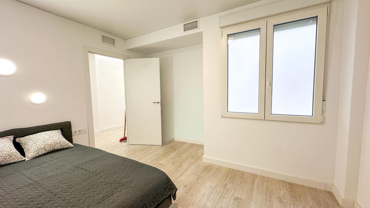 For sale - 2 Bedroom 2 Bathroom Apartment - Ground Floor Apartment in Torrevieja - Torrevieja Centro  - Alicante