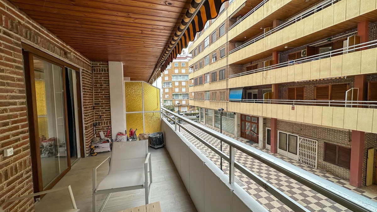 For sale - 2 Bedroom 2 Bathroom Apartment - Ground Floor Apartment in Torrevieja - Torrevieja Centro  - Alicante